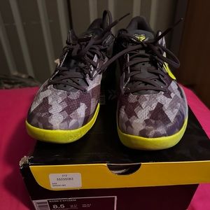 Kobe 8 Volt